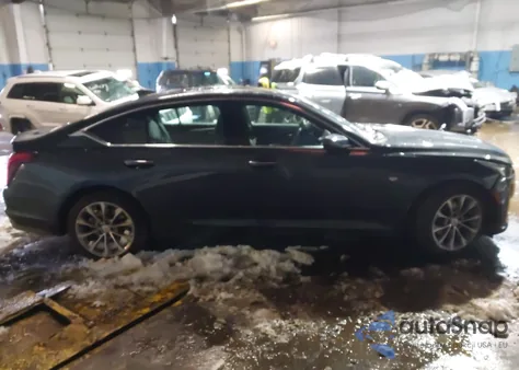 2022 Cadillac Ct5 Premium Luxury z USA, uszkodzony, nr VIN 1G6DT5RW5N0136017